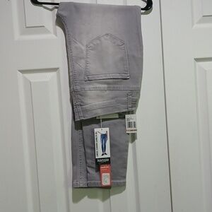 Brand new kensie jeans